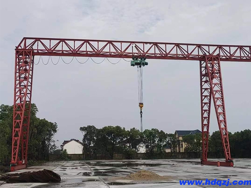 防傾覆系統(tǒng)對(duì)龍門(mén)吊的結(jié)構(gòu)和電氣系統(tǒng)有哪些要求？